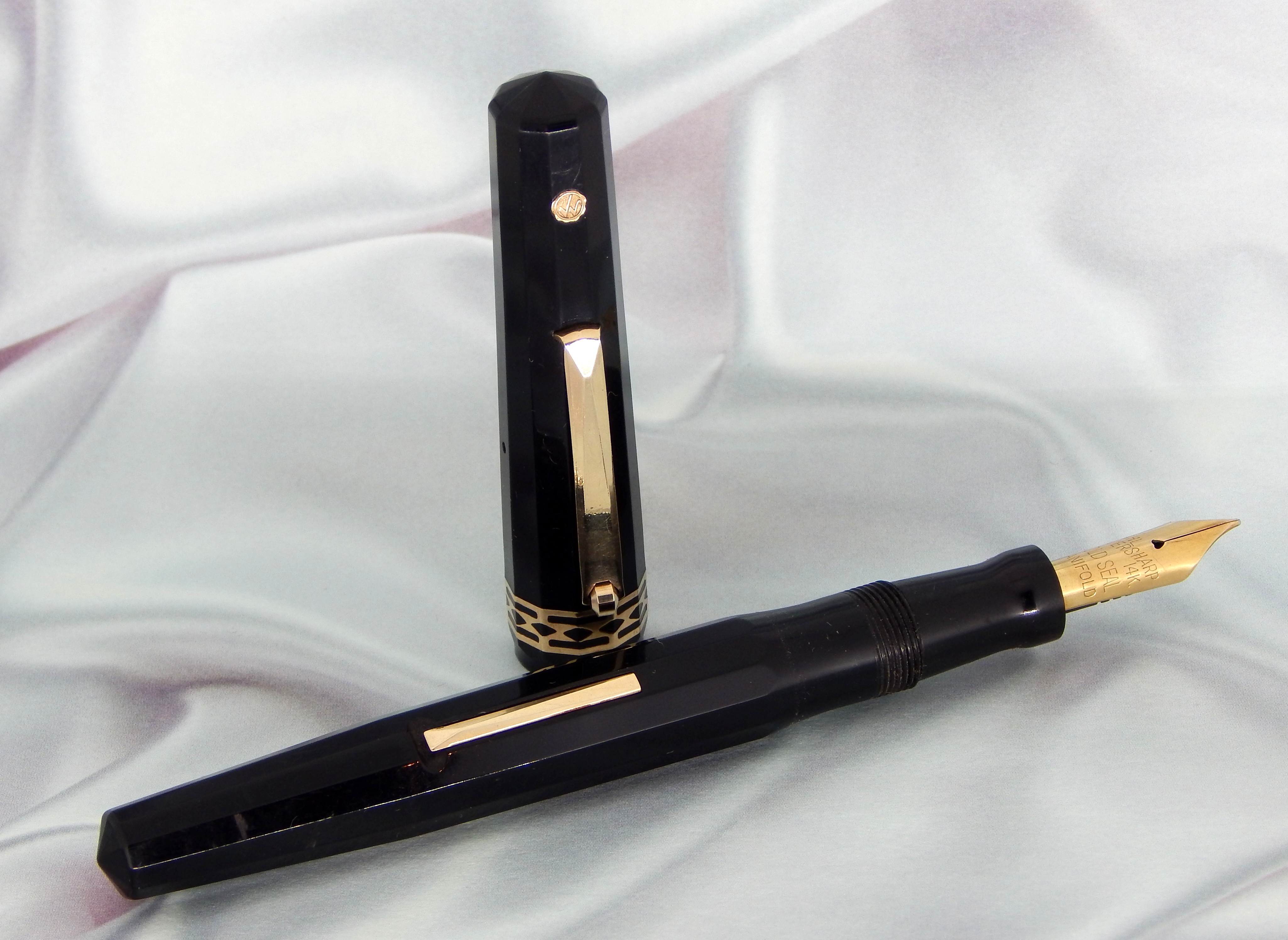 Pens and Pencils: : Wahl-Eversharp: Oversize Doric Gold Seal
